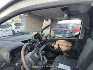 Renting - CITROEN BERLINGO Talla M BlueHDi