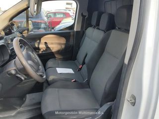 Renting - CITROEN BERLINGO Talla M BlueHDi