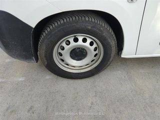 Renting - CITROEN BERLINGO Talla M BlueHDi