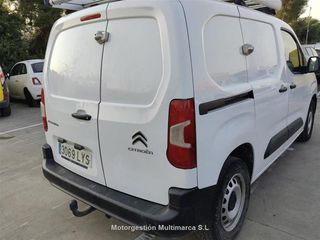 Renting - CITROEN BERLINGO Talla M BlueHDi