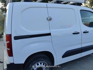Renting - CITROEN BERLINGO Talla M BlueHDi