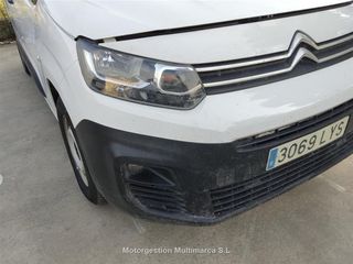 Renting - CITROEN BERLINGO Talla M BlueHDi