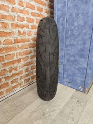 Neumático 110/70ZR17 USADO
MICHELIN 