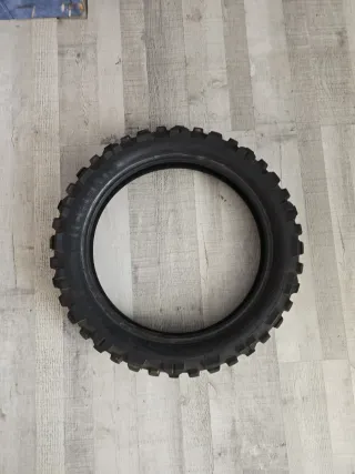 Neumático 130/80-18 USADO 
MICHELIN 