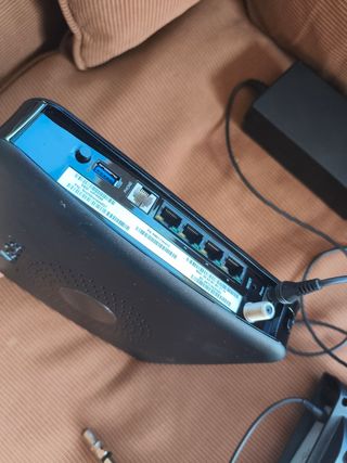 Kit modem e router satellitare ViaSat