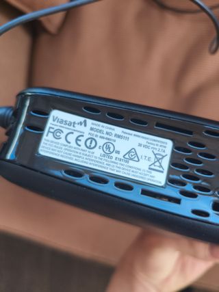 Kit modem e router satellitare ViaSat