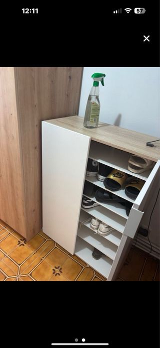 Zapatero Blanco y Marrón