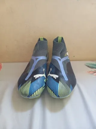 Botas de fútbol Puma niño talla 42