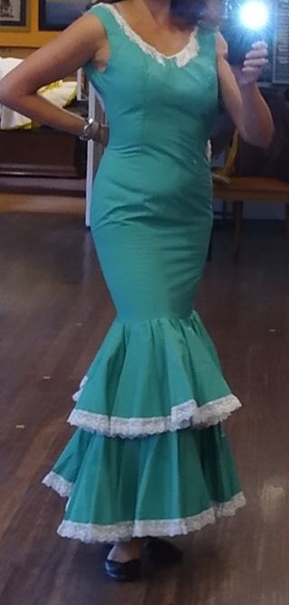 Vestido Flamenco Verde con Volantes
