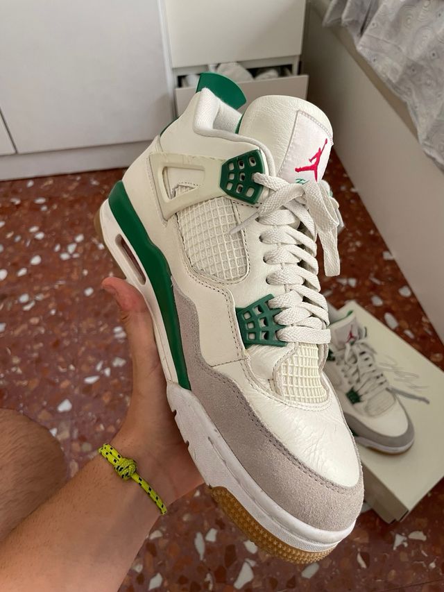 Jordan 4 SB Pine Green