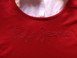 Jersey Pepe Jeans rojo con cuello y puños
