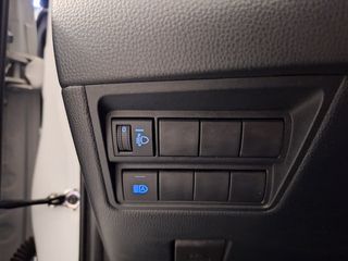 Toyota Yaris 1.5 120H Business Plus