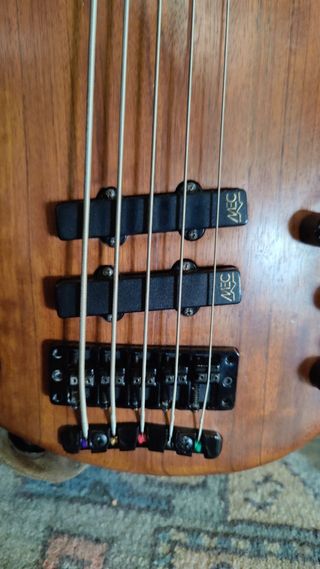 Bajo Warwick Thumb Bolt-On 5 cuerdas