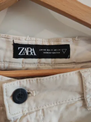 Pantalón chino Zara beige hombre, talla 40