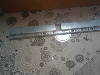 Entradita de madera con balda interior de cristal