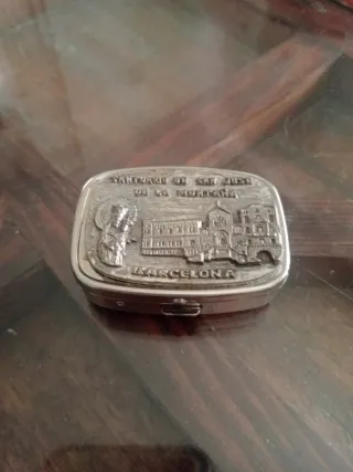 Pastillero de metal antiguo Barcelona