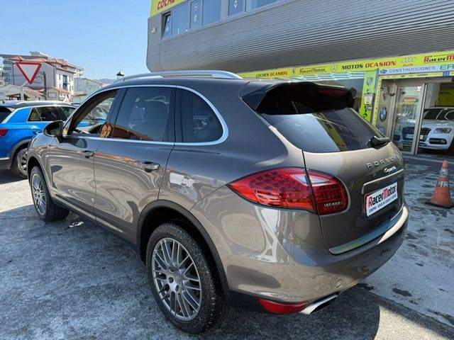 Porsche Cayenne 2010