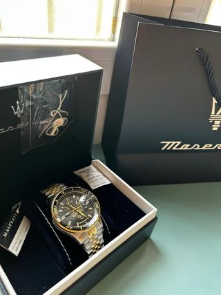 Reloj Maserati Plata y Dorado