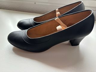 Zapatos de Flamenca Negros de piel.