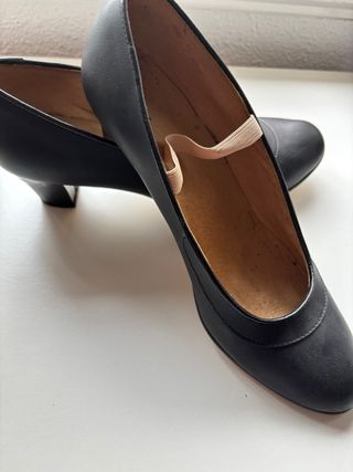 Zapatos de Flamenca Negros de piel.