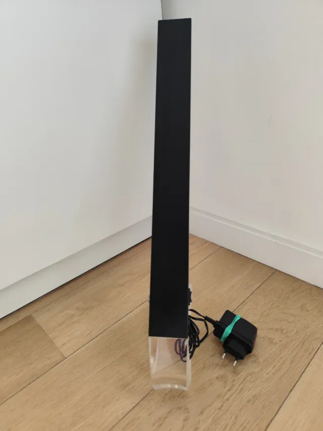 Lámpara de escritorio moderna