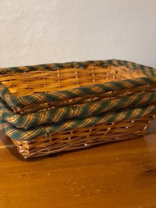 Cestas de mimbre con tela