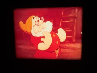 EL DILEMA DE LOS ENANITOS-DISNEY-SUPER 8MM