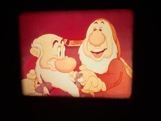 EL DILEMA DE LOS ENANITOS-DISNEY-SUPER 8MM