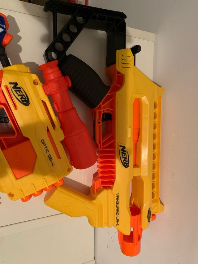 Pistolas Nerf y Accesorios