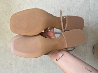 Sandalias Mango marrones con tacón bajo ancho