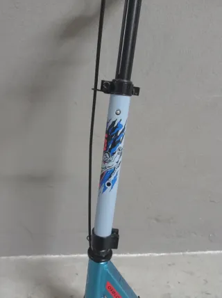 Patinete infantil azul