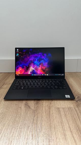 Dell XPS 13 i7 10th /16 RAM/ 512 SSD /
Wifi6 /Win1