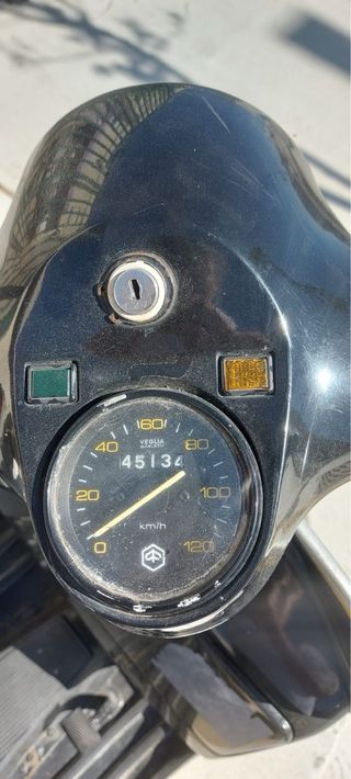 Vespa 200 DNN Negra