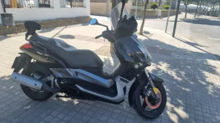 Yamaha X-Max 250cc