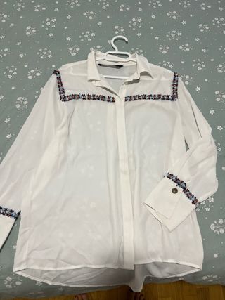 Blusa Zara Blanca con Detalles