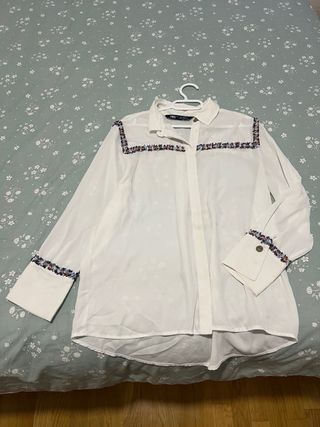 Blusa Zara Blanca con Detalles