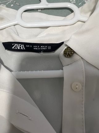 Blusa Zara Blanca con Detalles
