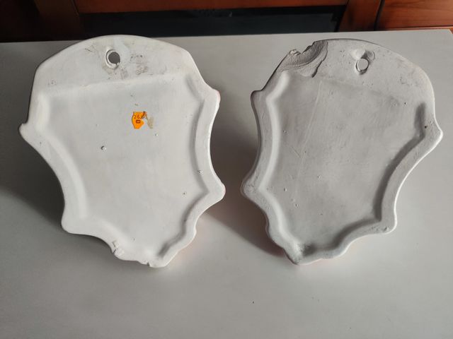 2 Maceteros de Pared Cerámica Flores Rosas