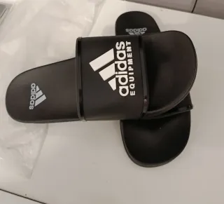 Chanclas Adidas Negras. Mejor para talla 40