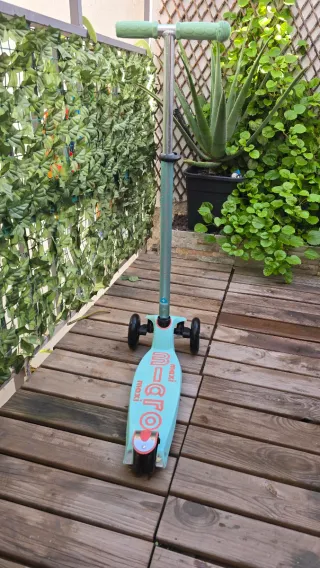 Monopatín Micro Maxi