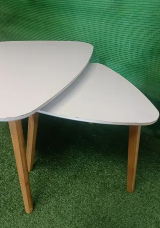 Mesitas auxiliares triangulares madera
