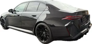 BMW M5 727CV AÑO 2025 NACIONAL !!