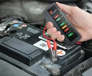 Comprobador Batería Coche 12V LED Digital