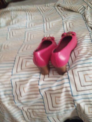 Zapatos Maria   Jaén rojo y dorado