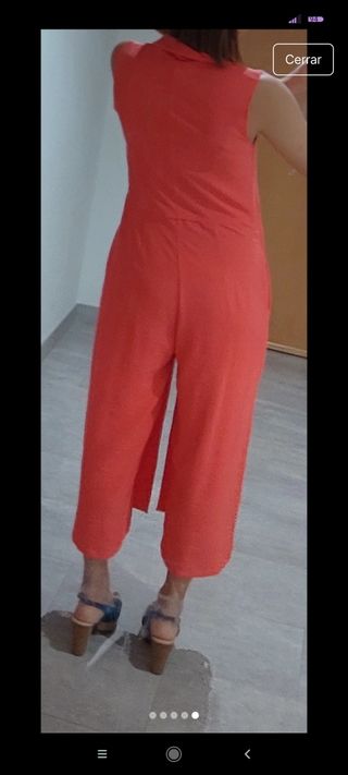 Mono rojo mujer