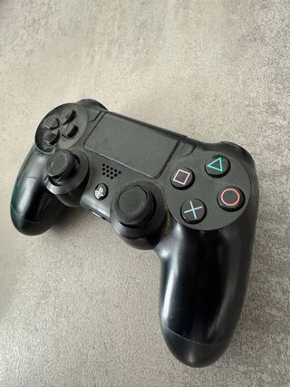 Console PS4 + Joystick