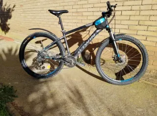 Bicicleta B-Twin RockRider 520 27.5