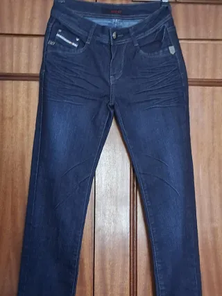 Pantalón vaquero Bipai + rebeca y jersey