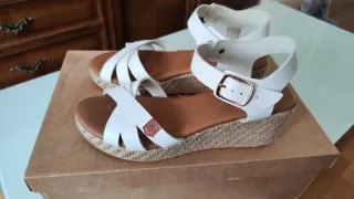 Sandalias Popa blancas talla 39