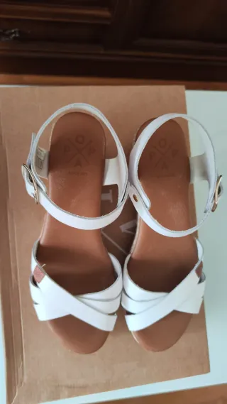 Sandalias Popa blancas talla 39